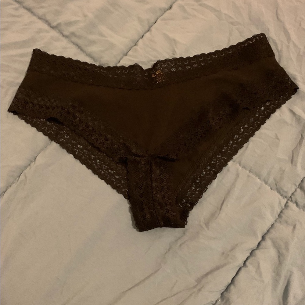 Two NWT Victoria’s Secret Thongs - Picture 5 of 7